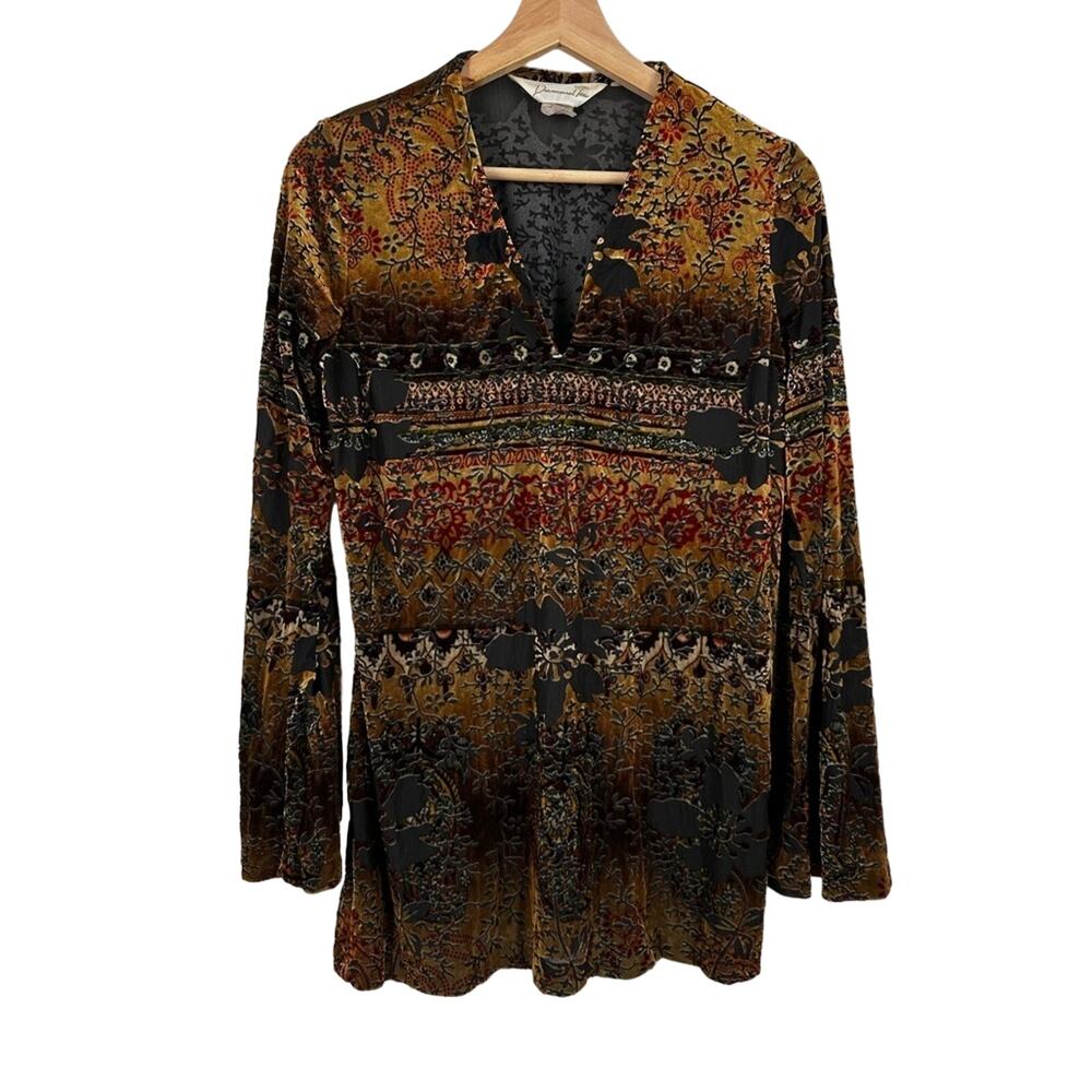 DIAMOND Tea Top Blouse Velvet Burnout Floral Boho Bell‎ Sleeves Size Small